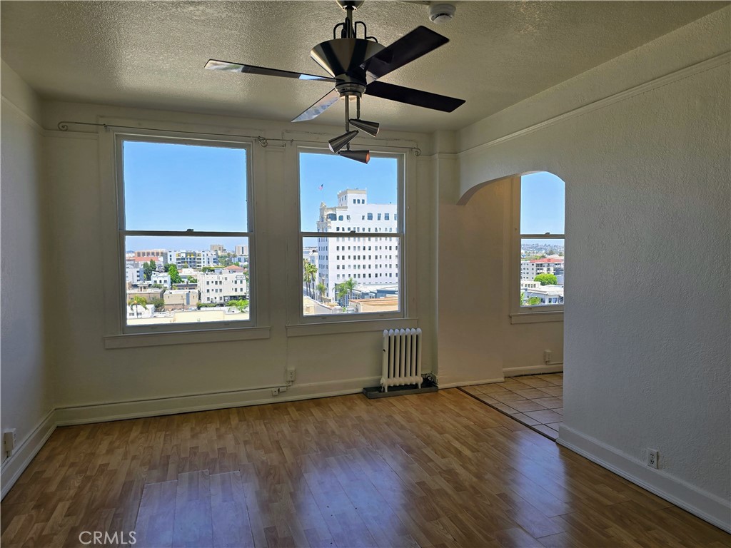455 E Ocean Blvd 715