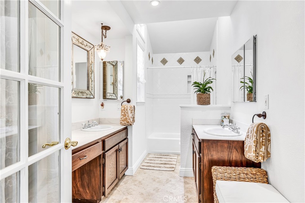 29272 Via San Sebastian