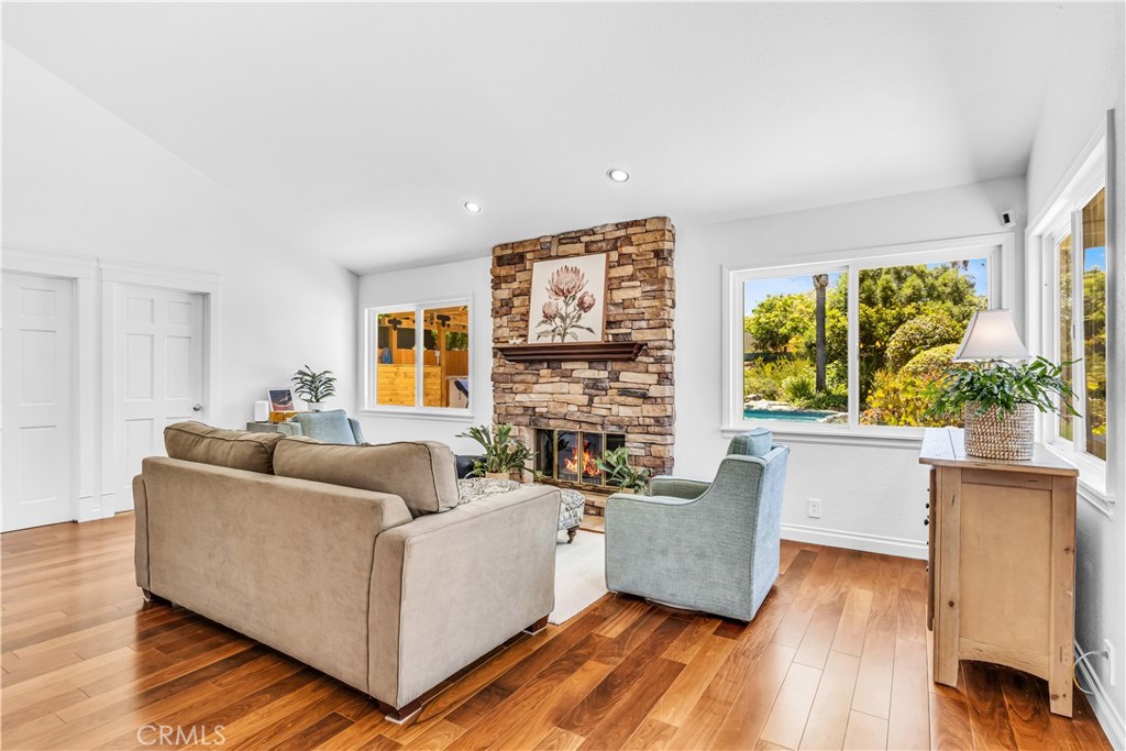 29272 Via San Sebastian