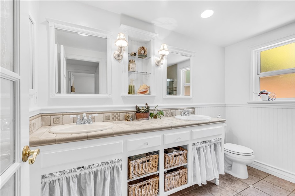 29272 Via San Sebastian