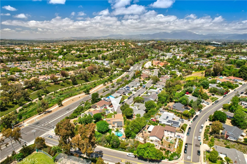 29272 Via San Sebastian