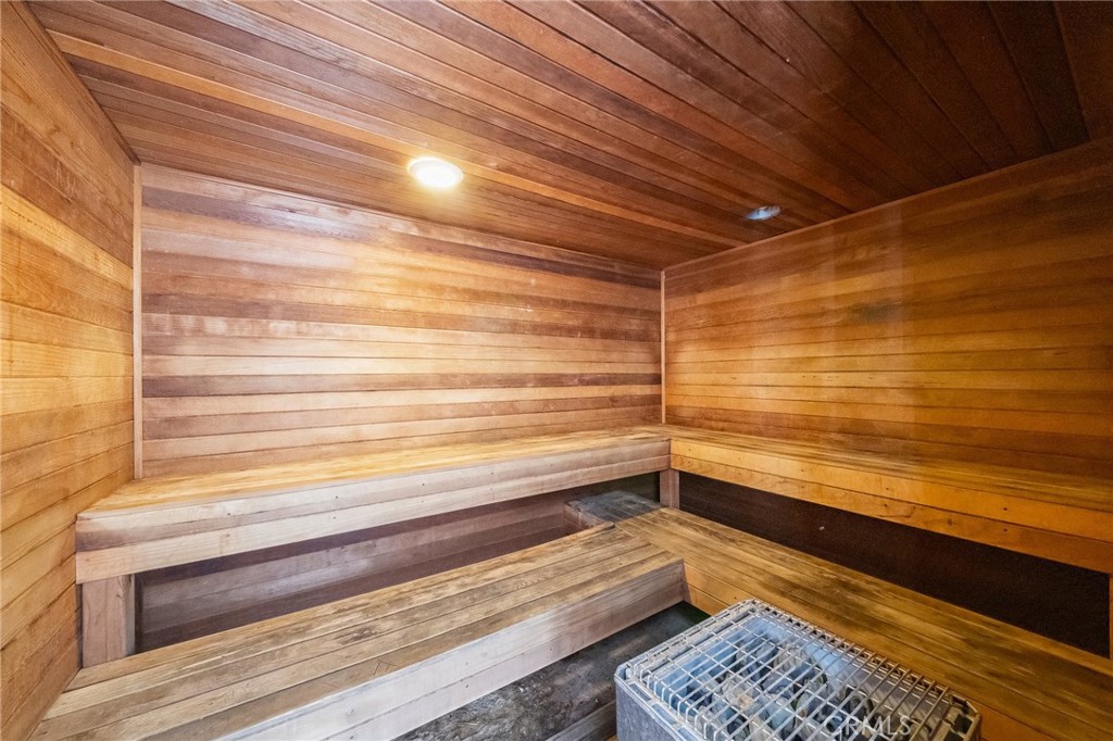 5145 Tortuga Drive 207