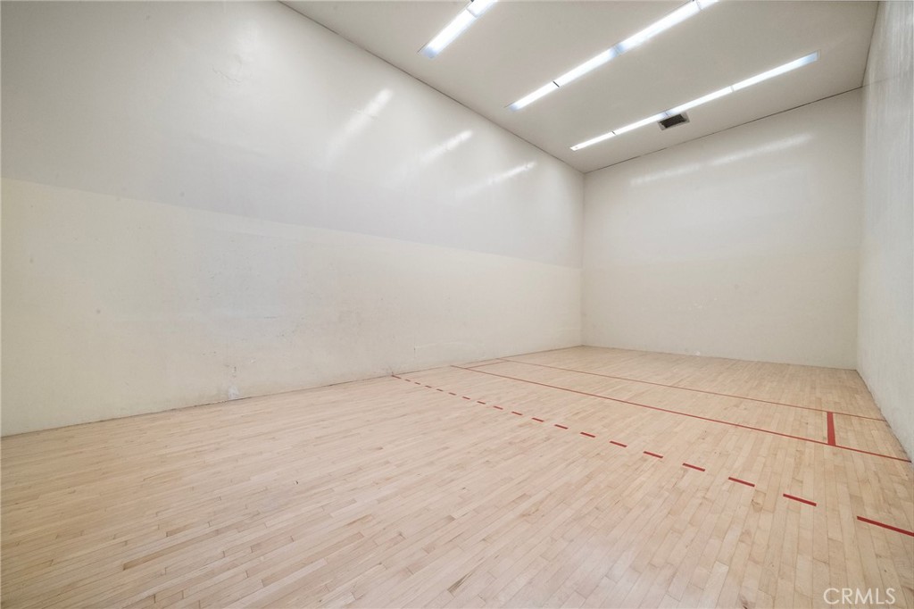 5145 Tortuga Drive 207