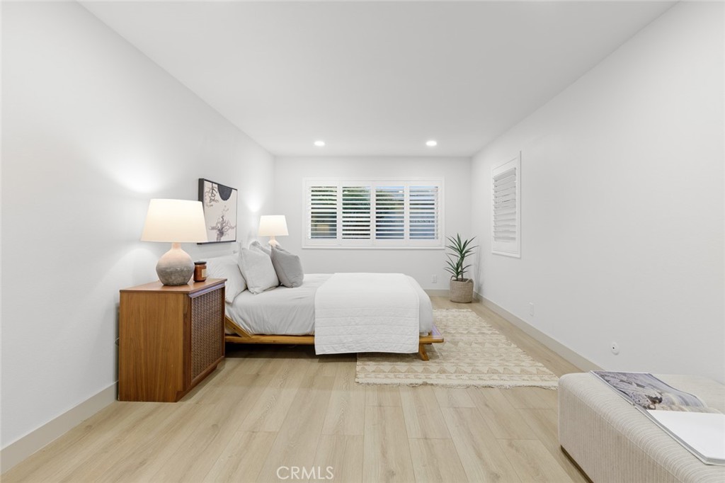 15361 Pickford Street