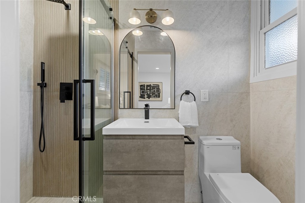 15361 Pickford Street