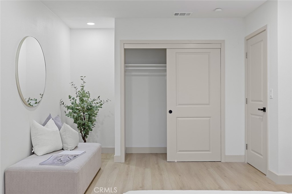 15361 Pickford Street