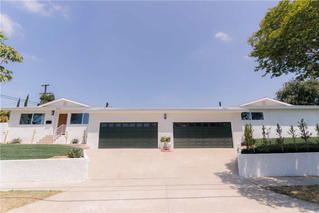 2251 E 20th Street