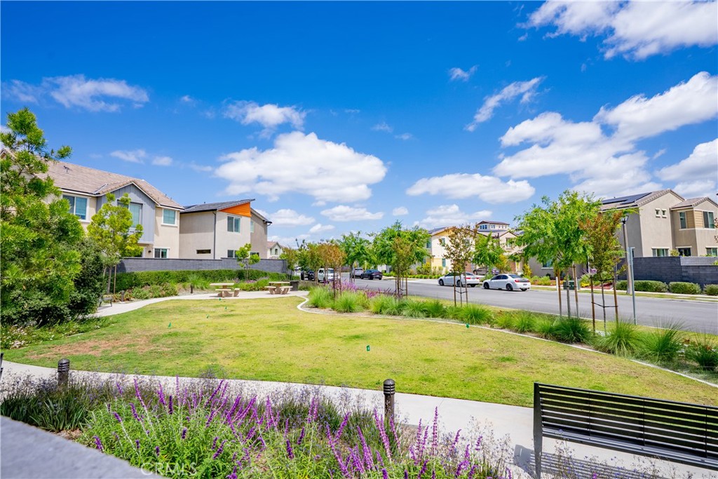 962 Longhorn Way