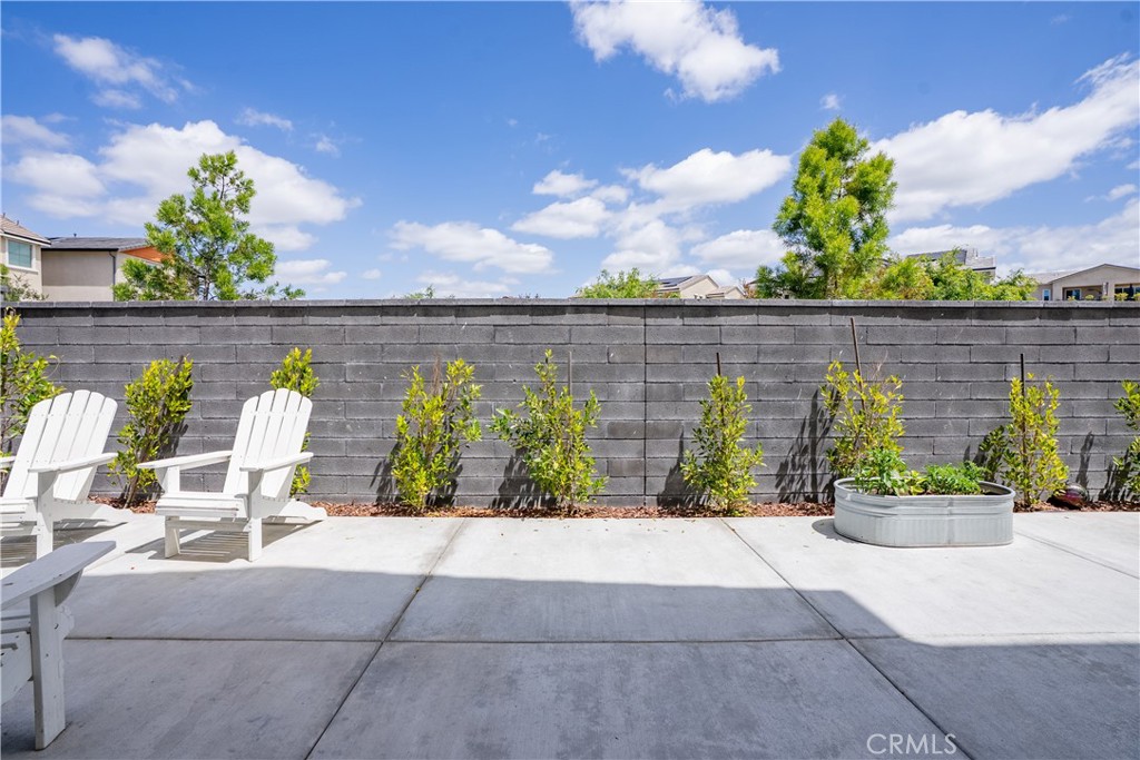 962 Longhorn Way