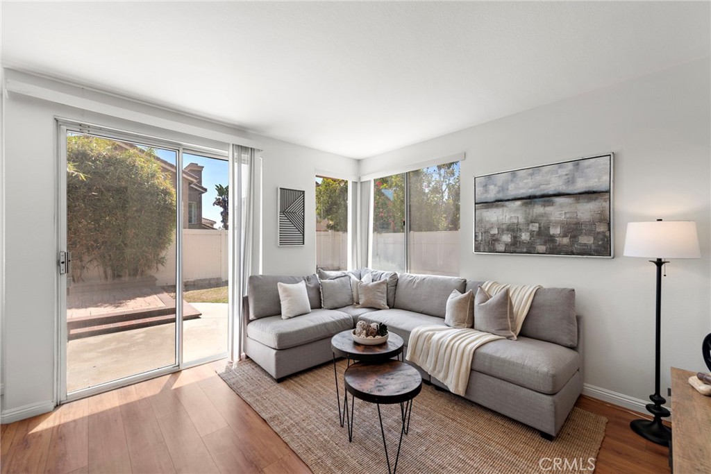 15283 Rousseau Lane