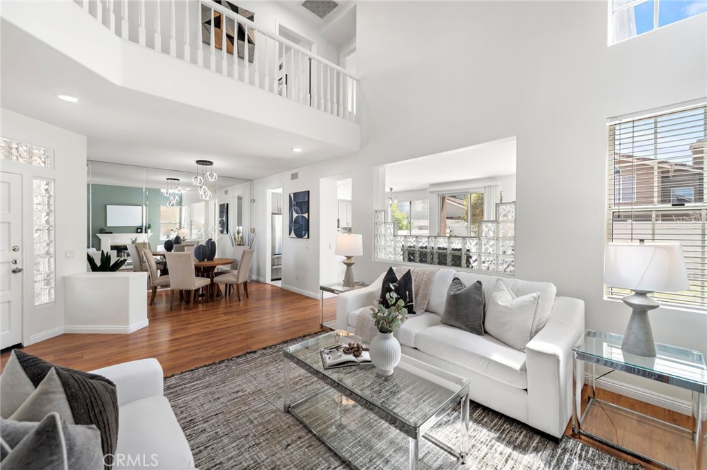15283 Rousseau Lane