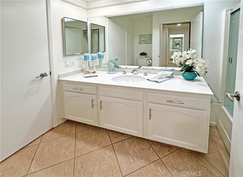 3525 Bahia Blanca W B