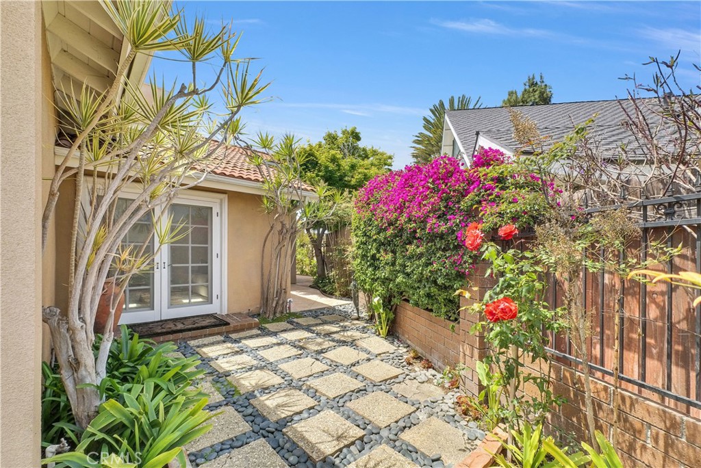 9588 Shimizu River Circle