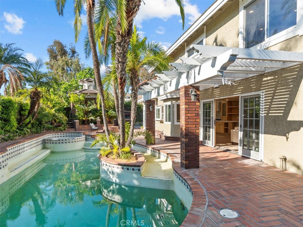 5505 Paseo Joaquin