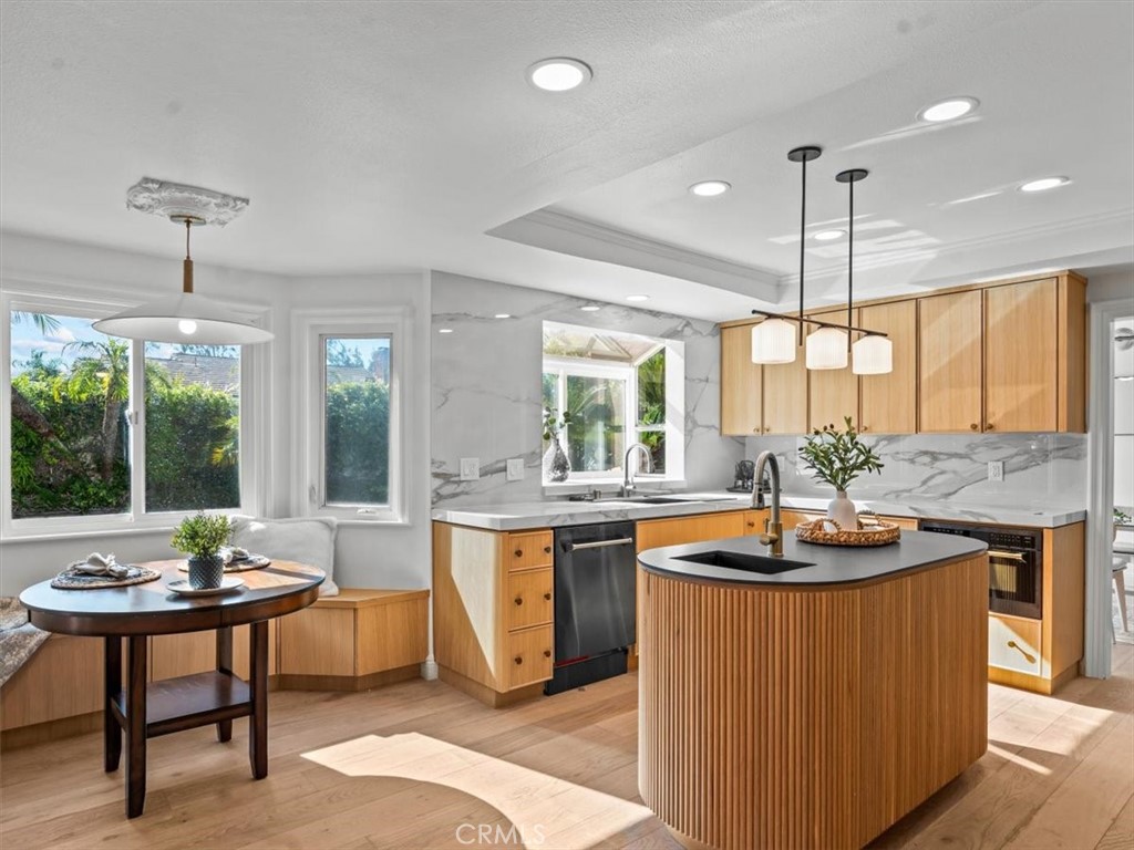 5505 Paseo Joaquin