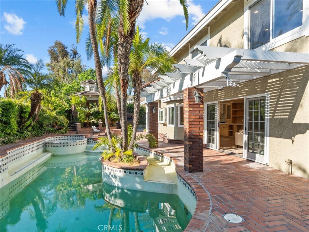 5505 Paseo Joaquin