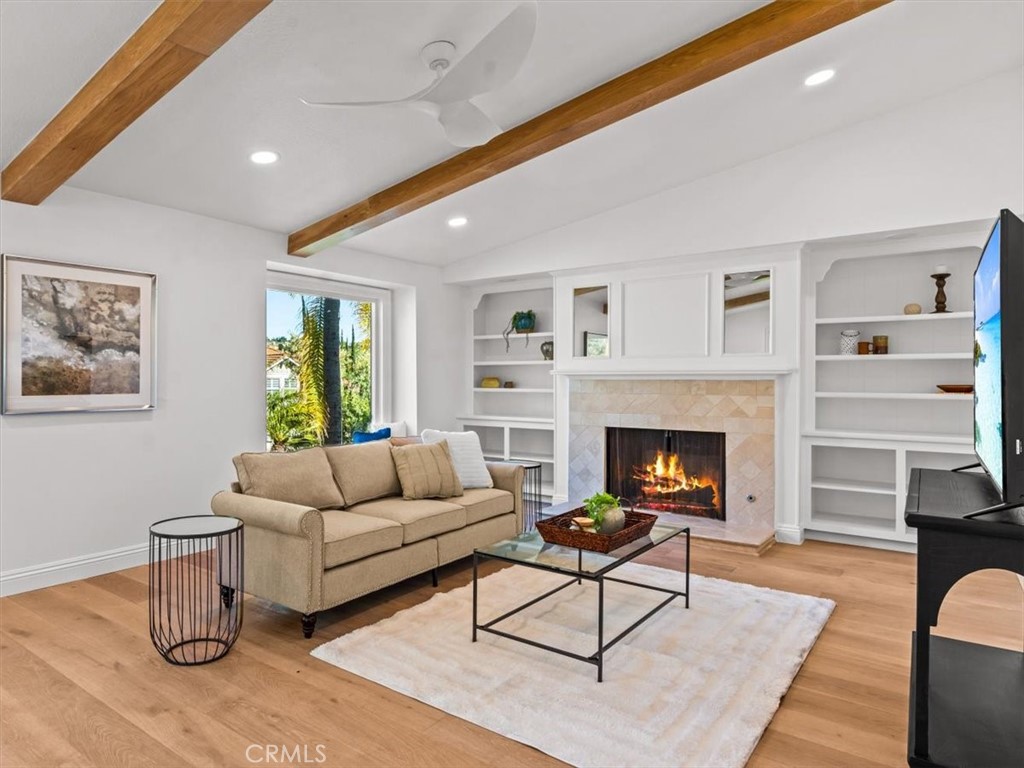 5505 Paseo Joaquin