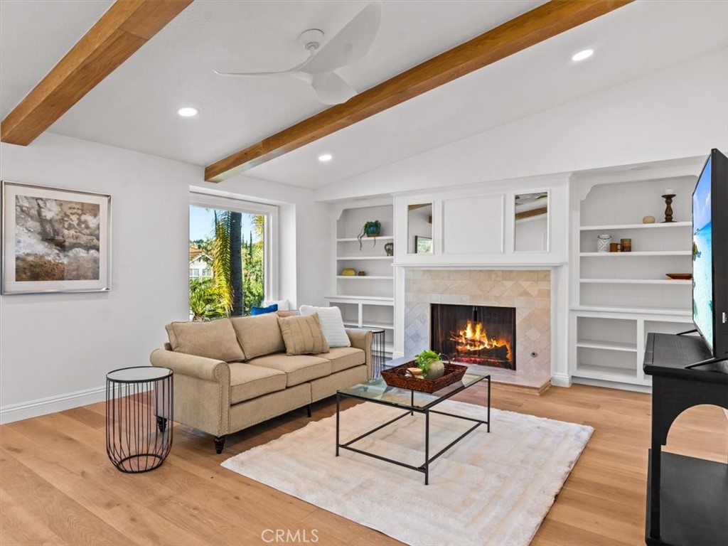 5505 Paseo Joaquin