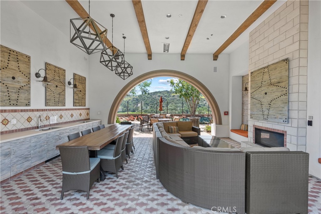 135 Garcilla Drive
