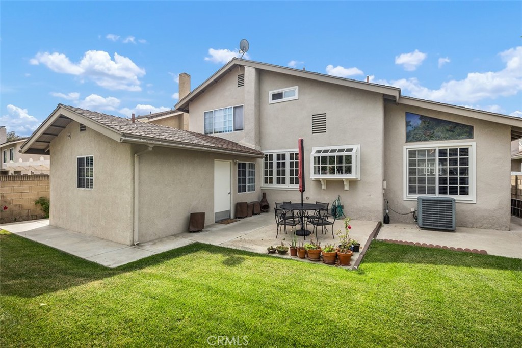 21532 Camino Papal
