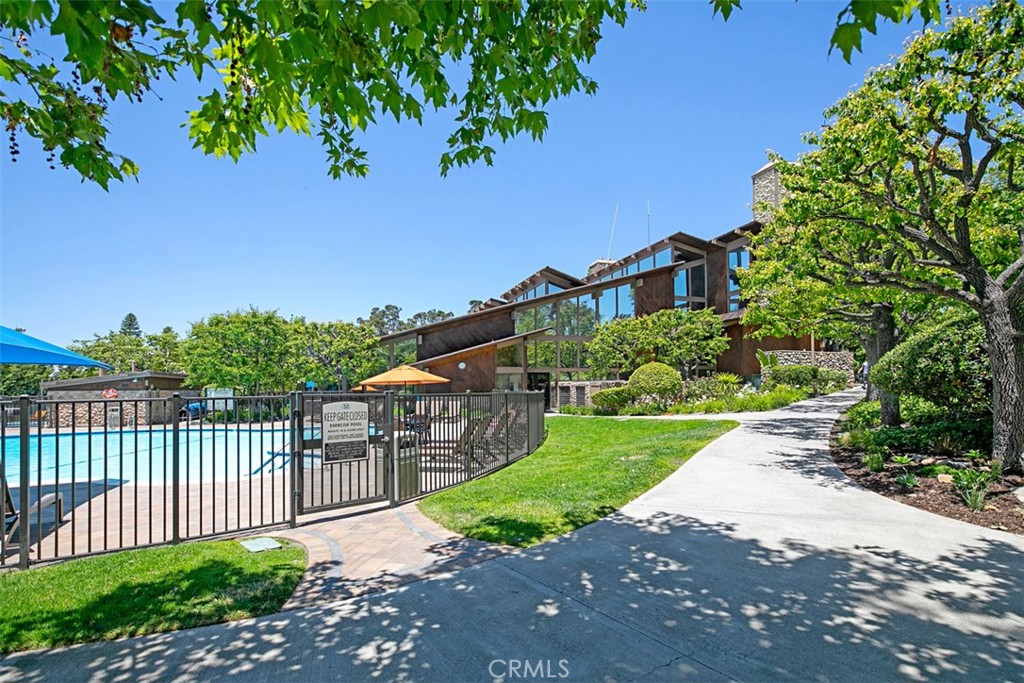21532 Camino Papal