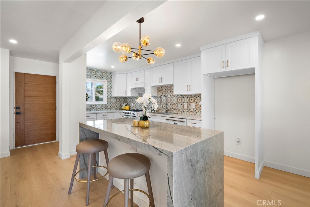 13112 Palomar Street