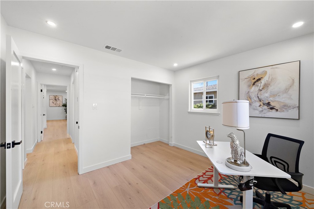 13112 Palomar Street