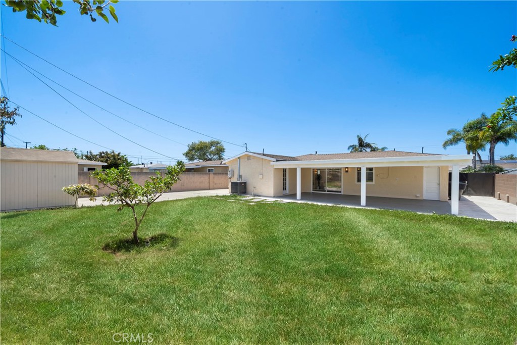 13112 Palomar Street