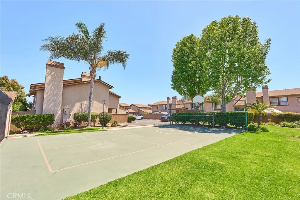 8068 Catherine Avenue Unit 9