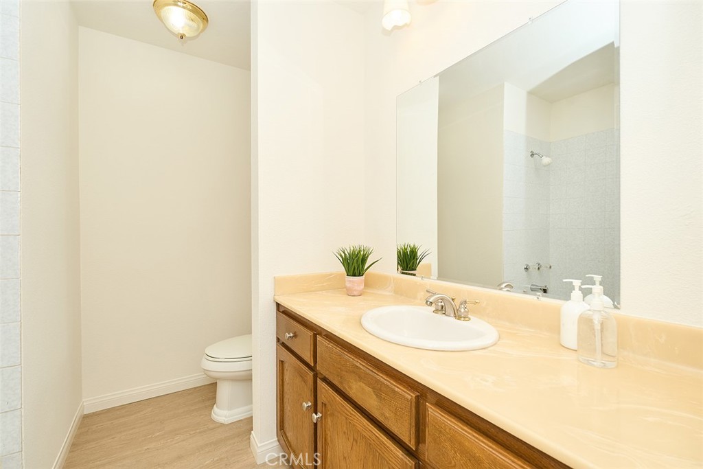 8068 Catherine Avenue 9