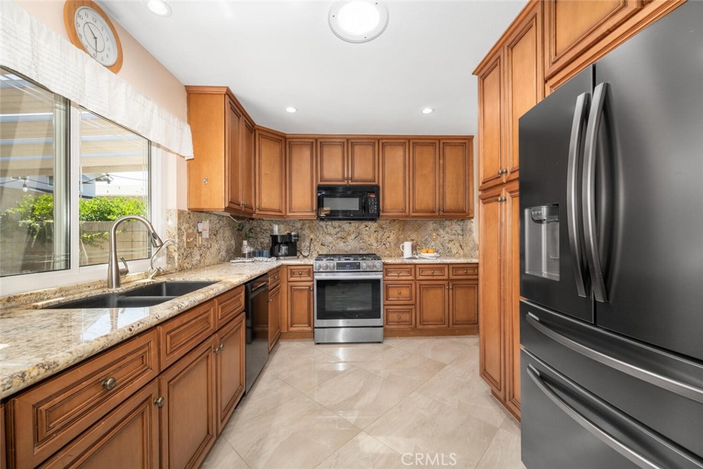 2432 Chippewa Avenue