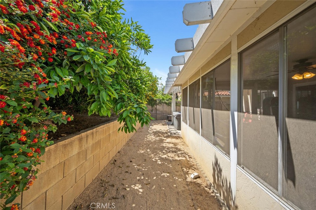 2432 Chippewa Avenue