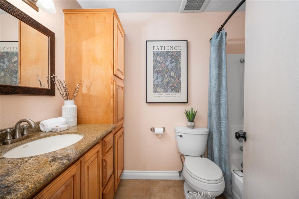 2432 Chippewa Avenue