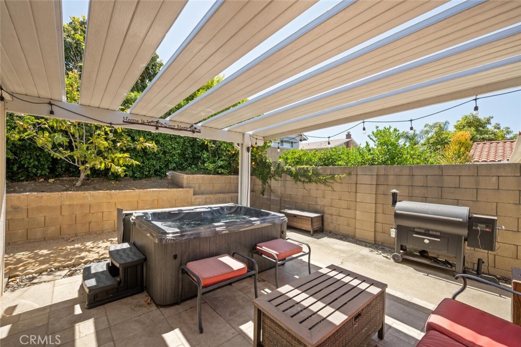 2432 Chippewa Avenue