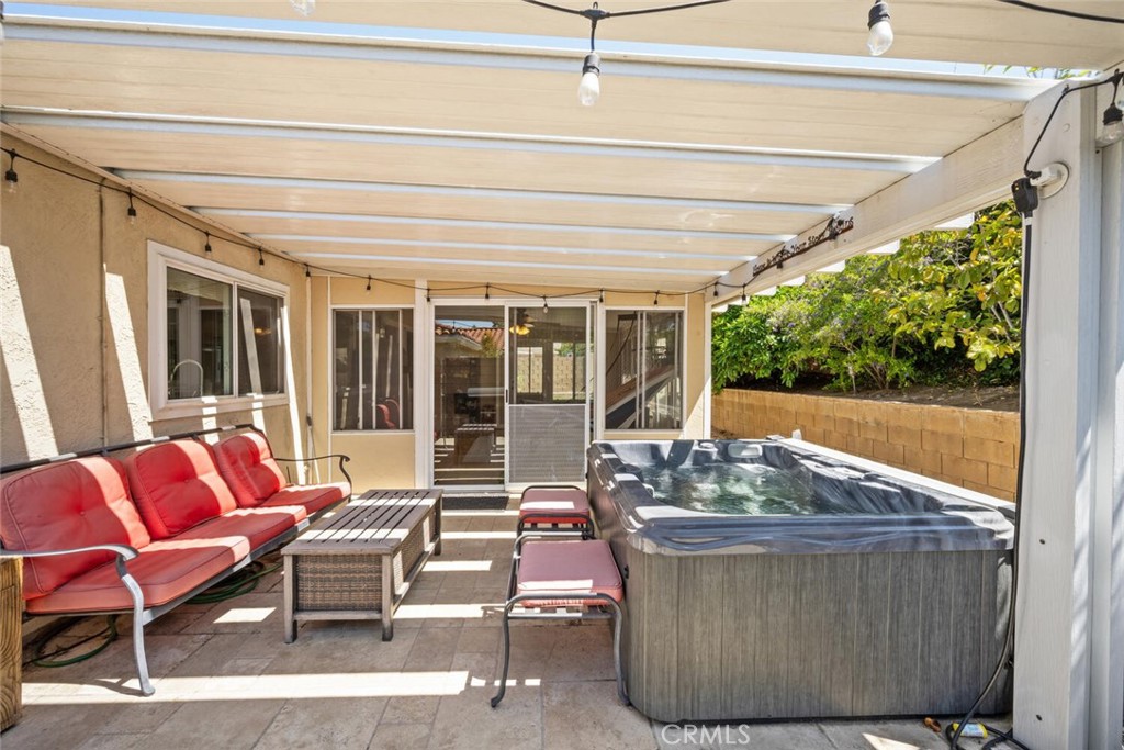 2432 Chippewa Avenue