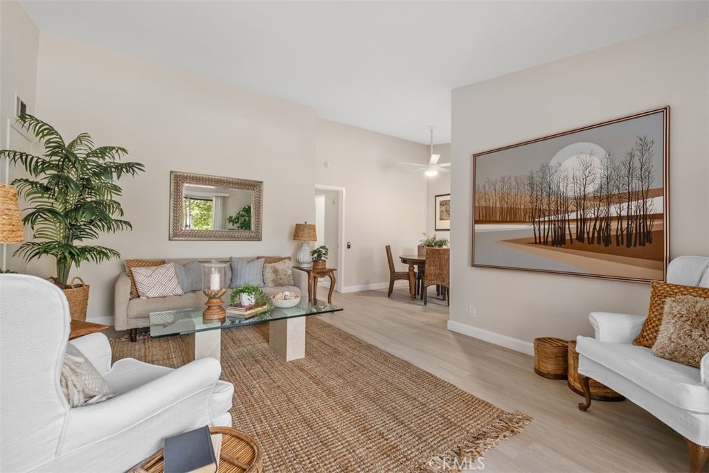 25781 Marguerite F202