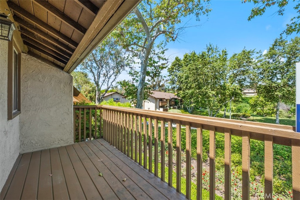 25781 Marguerite F202