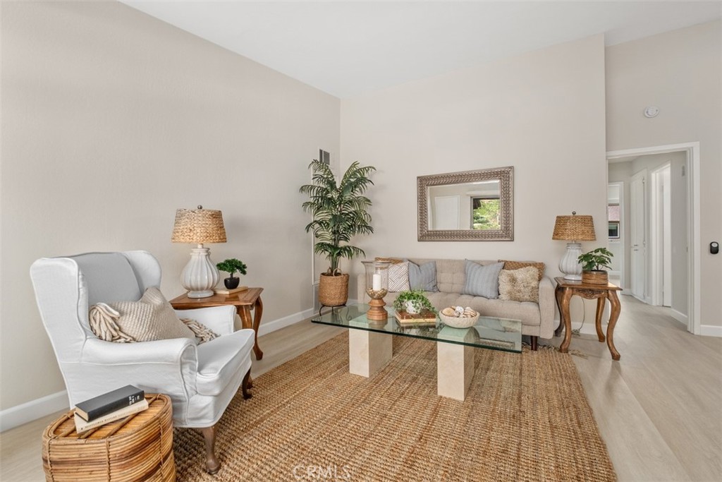 25781 Marguerite F202