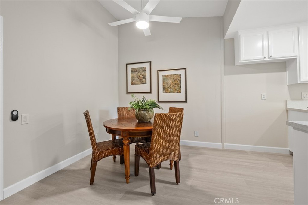 25781 Marguerite F202