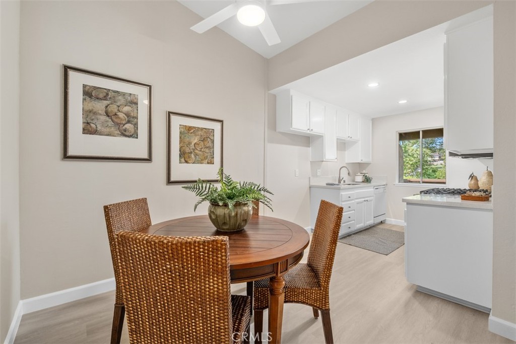 25781 Marguerite F202