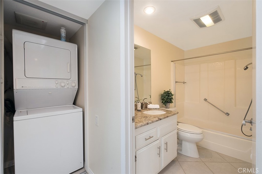 3111 S Via Serena S N