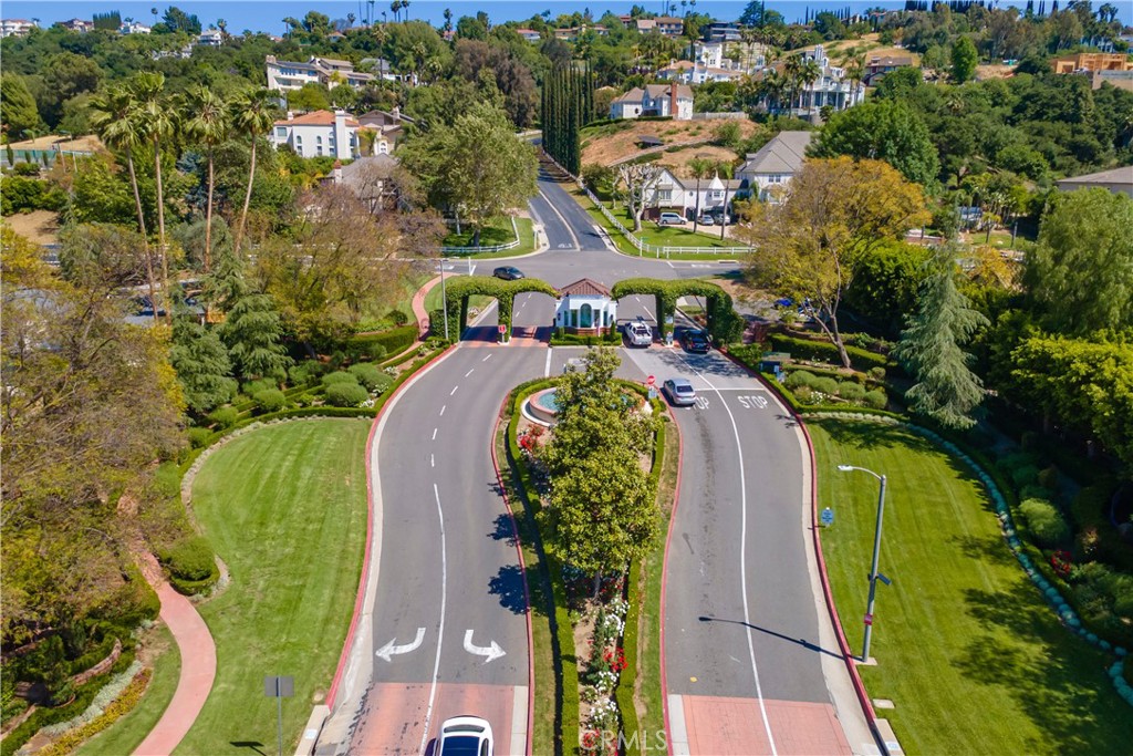 2887 Shadow Canyon Road