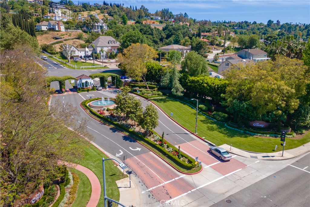 2887 Shadow Canyon Road