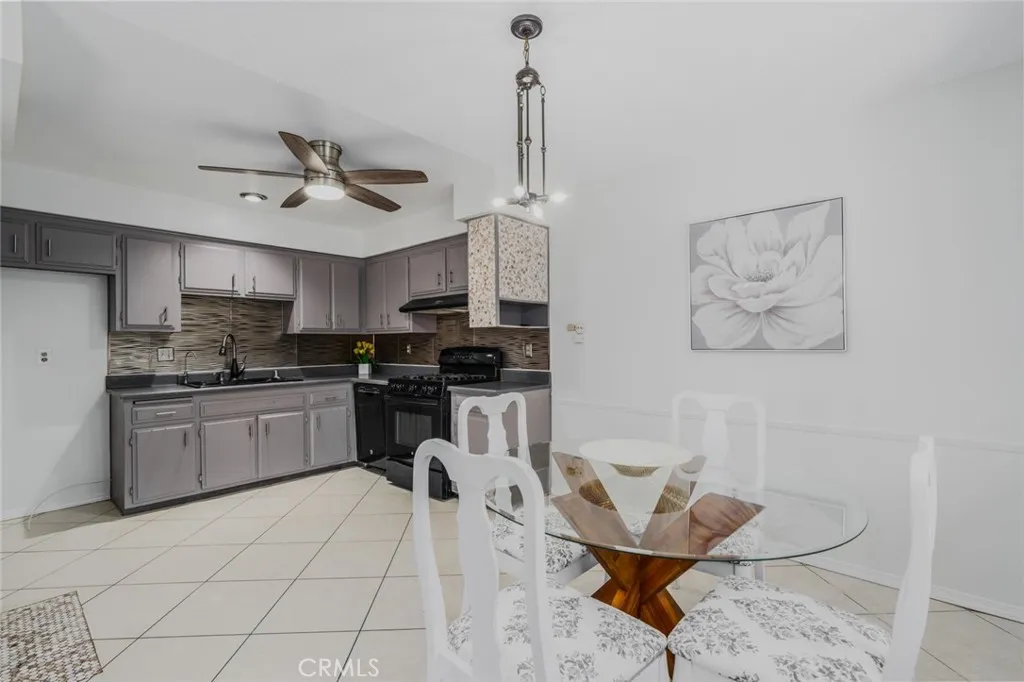 1919 Sherry Lane Unit 28