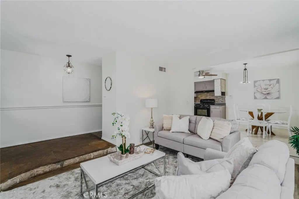 1919 Sherry Lane Unit 28
