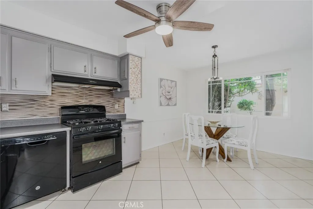 1919 Sherry Lane Unit 28