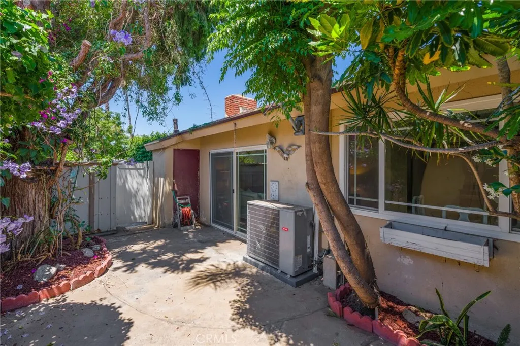 1919 Sherry Lane Unit 28