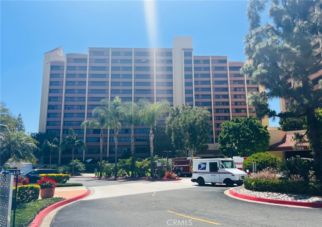 24055 Paseo Del Lago 557