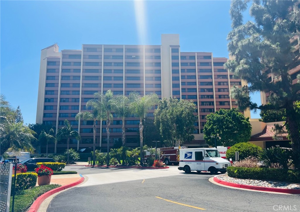 24055 Paseo Del Lago 557