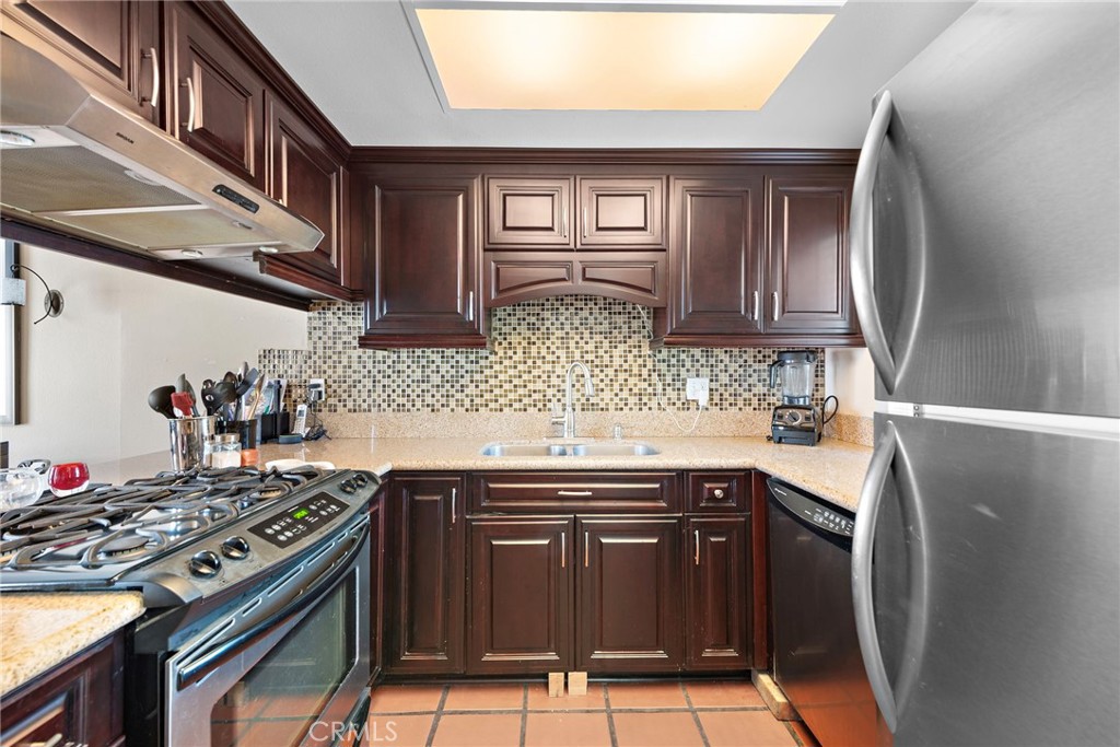 3340 E Collins Avenue 30